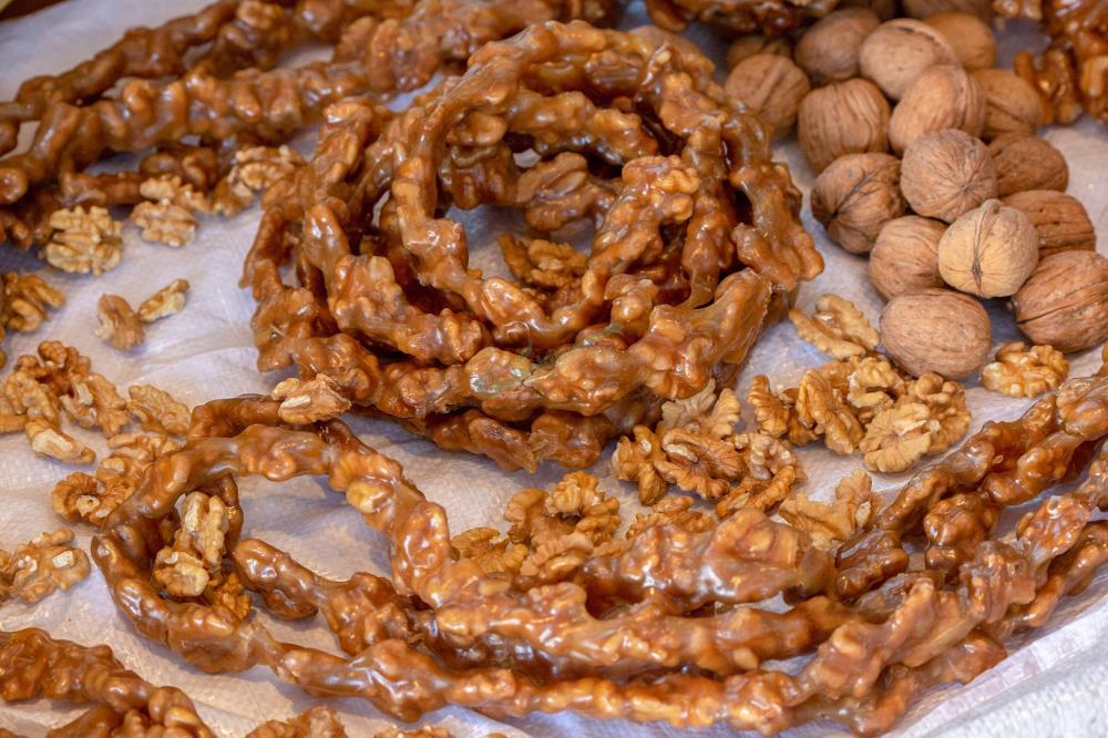 Mardin'in Lezzet Harikası: 1.050g ürün Mardin Cevizli Sucuğu