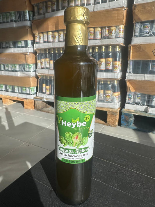 Artichoke Vinegar 500 ml in a dark bottle with green label and gold-coloured cap