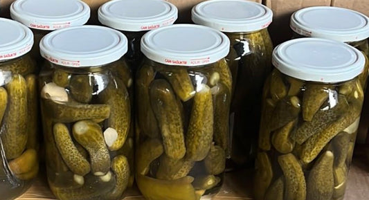 Hausgemachte Eingelegte Cornichons (Kornişon Salatalık Turşusu) 1 kg im Glas – 100 % Natürlich & Authentisch | Anteplim