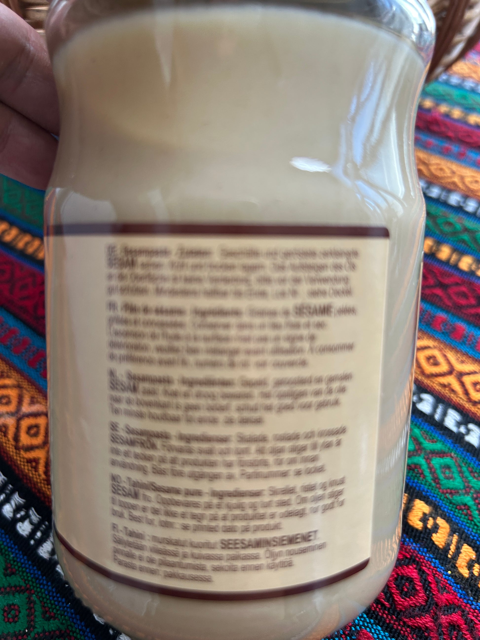 Back of the Gesas Tahini jar showing ingredients and usage instructions