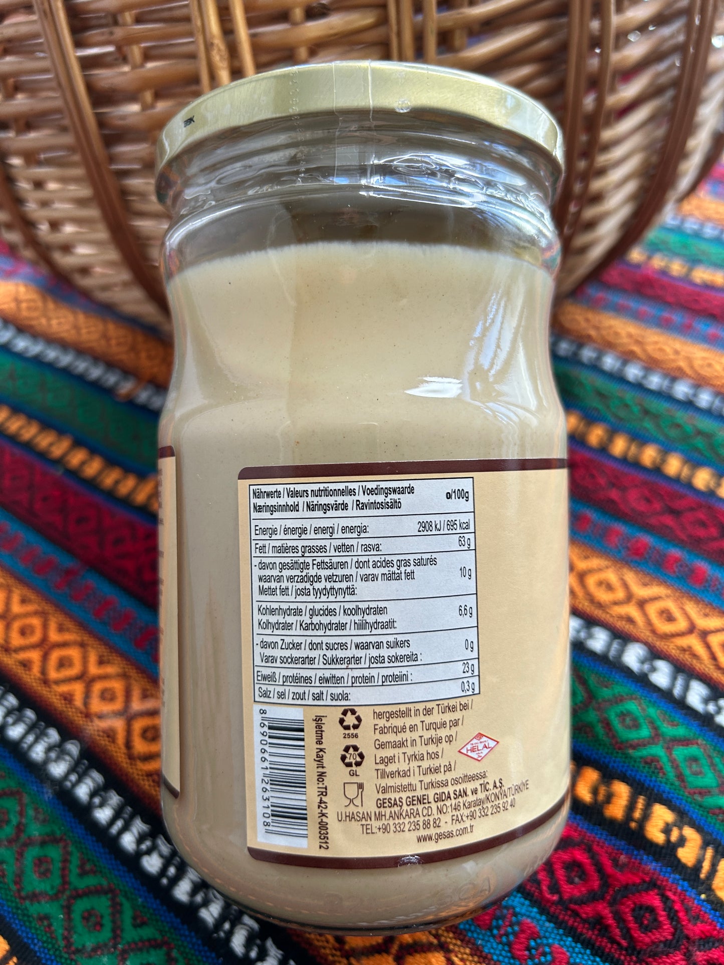 Nutrition information on the Gesas Tahini Sesame Paste 600 g jar