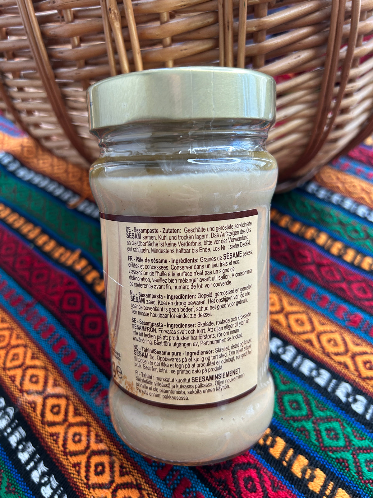 Back of the Gesas Tahini jar showing ingredients and usage instructions