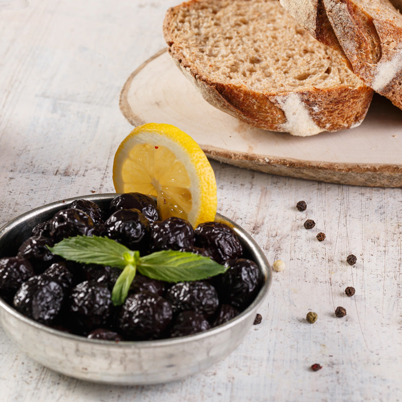 Köy Sefası Natural Dry-Cured Black Olives with Pits 450 g PET jar