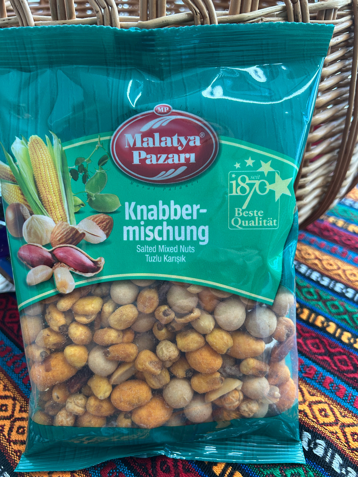 Malatya Pazarı salted mixed snack with almonds 200 g in green packaging